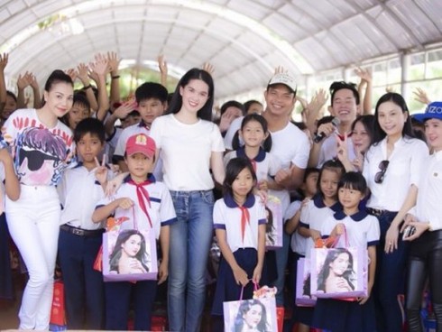 Khi 'nữ hoàng nội y' 'xù lông' phản pháo dư luận - ảnh 4