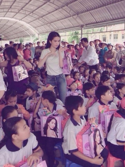 Khi 'nữ hoàng nội y' 'xù lông' phản pháo dư luận - ảnh 3