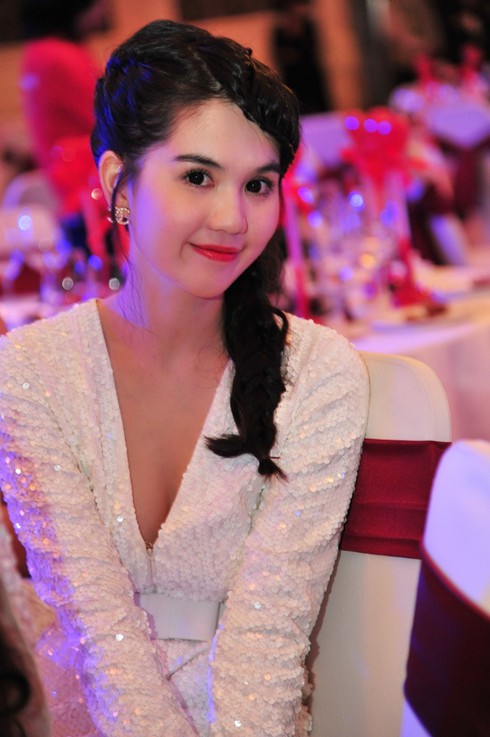 Khi 'nữ hoàng nội y' 'xù lông' phản pháo dư luận - ảnh 2