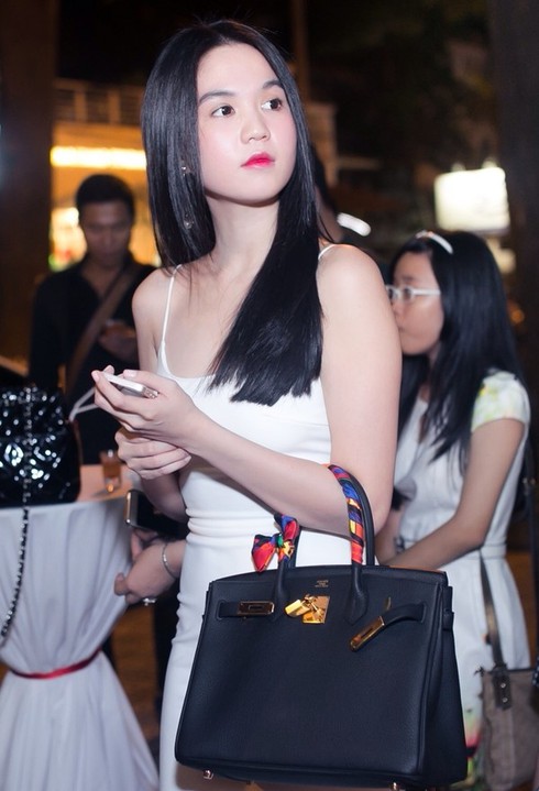 Khi 'nữ hoàng nội y' 'xù lông' phản pháo dư luận - ảnh 12