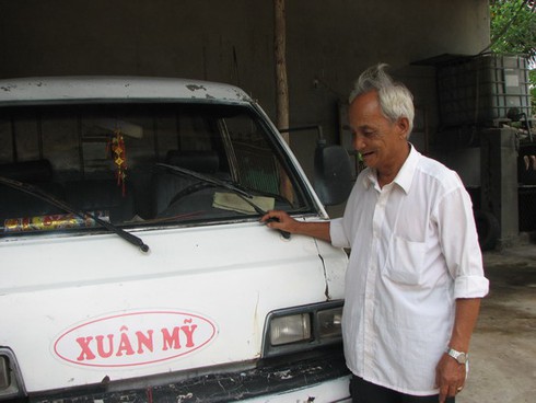 Chuyện phi thường ở thôn Thanh Long: Sắm xe tang ... làm việc thiện - ảnh 1