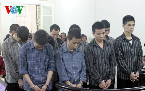 Nhóm trai làng nhiều lần cưỡng bức 1 thiếu nữ - ảnh 1