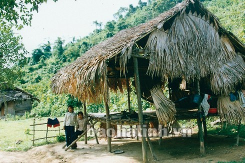 Từ `Bộ tộc lá vàng'' đến thế giới văn minh