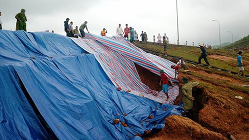 Nhìn lại hình ảnh thị trấn Đầm Hà (Quảng Ninh) chìm trong biển nước - ảnh 4