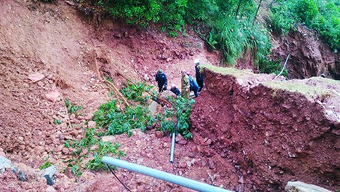 Nhìn lại hình ảnh thị trấn Đầm Hà (Quảng Ninh) chìm trong biển nước - ảnh 6