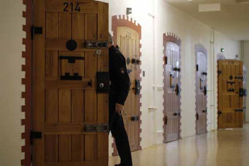 Những nhà tù xa hoa nhất thế giới - ảnh 10