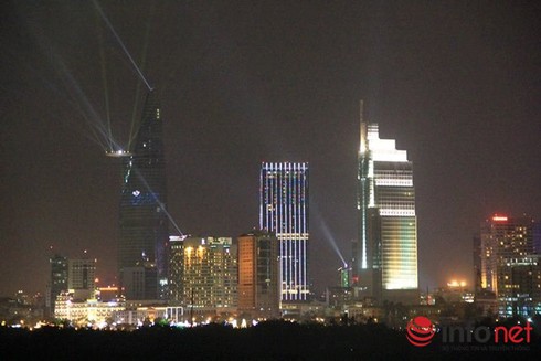 Những khoảnh khắc đón chào năm mới 2015 ấn tượng nhất - ảnh 3