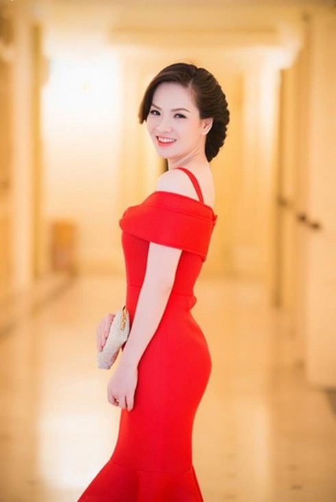 4 bà mẹ giới show biz nổi tiếng lại dáng sau sinh ấn tượng năm 2014 - ảnh 7