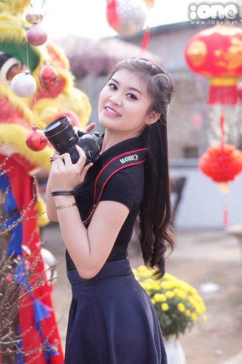 Nữ sinh tài sắc ĐH Luật rạng rỡ đón xuân - ảnh 6