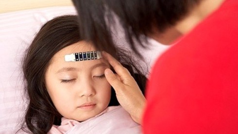 Ba bệnh trẻ thường mắc mùa Tết - ảnh 1