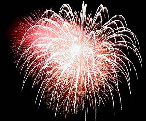 Các điểm bắn pháo hoa Giao thừa Tết Ất Mùi 2015 ở Gia Lai - ảnh 1