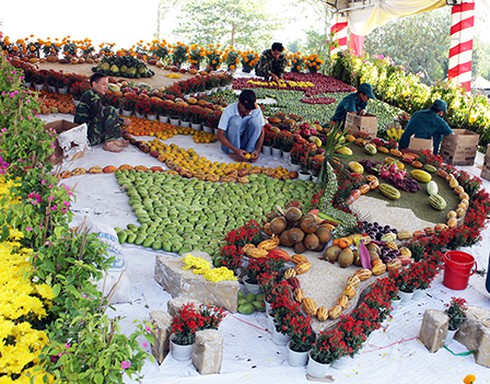 Bản đồ Việt Nam bằng trái cây lớn nhất ở Cần Thơ - ảnh 1