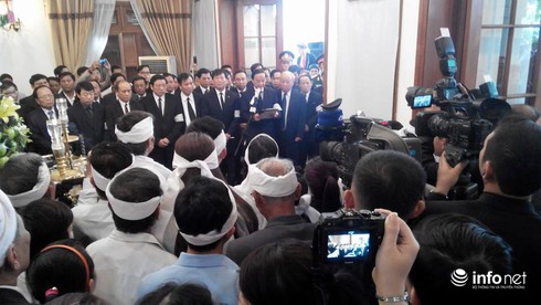 9h30,16/2 (28 tháng Chạp, Giáp Ngọ): Lễ truy điệu đồng chí Nguyễn Bá Thanh - ảnh 16