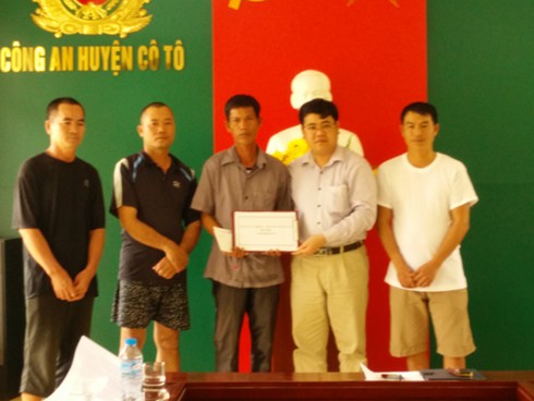 Cô Tô: 9 người thoát nạn trong vụ tàu vận tải hàng hóa bị chìm - ảnh 1