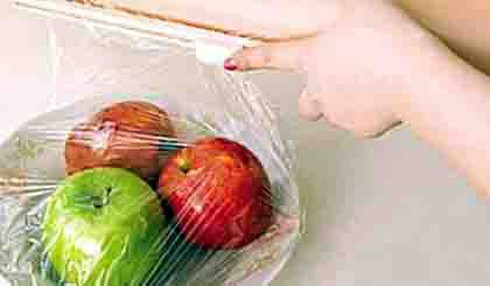 Những nguy hại khi dùng màng bọc thực phẩm không đúng cách - ảnh 1