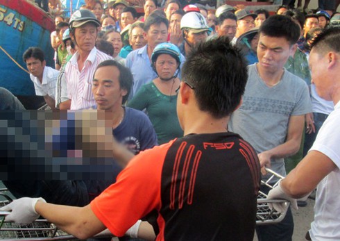 Bốn thuyền viên tử vong trong hầm tàu cá - ảnh 1