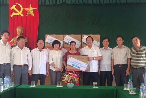 Thứ trưởng Trương Minh Tuấn thăm Trường tiểu học số 2 Lao Bảo – Quảng Trị - ảnh 1