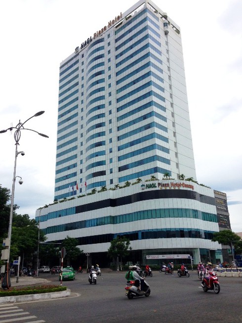 Đà Nẵng: 10 người bị thương do thang máy khách sạn rơi từ tầng 6 - ảnh 2