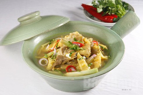 Vịt nấu măng chua - ảnh 1