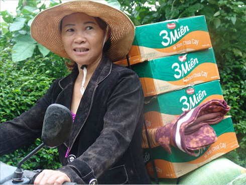 Hàng trăm hộ dân tán loạn chạy lũ vì tin đồn nhảm - ảnh 1