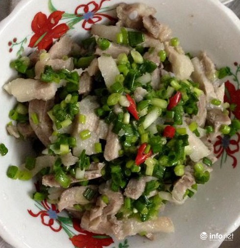 Thịt lợn luộc trộn chua ngọt - chút biến tấu thêm món ngon mỗi ngày cho bạn - ảnh 2