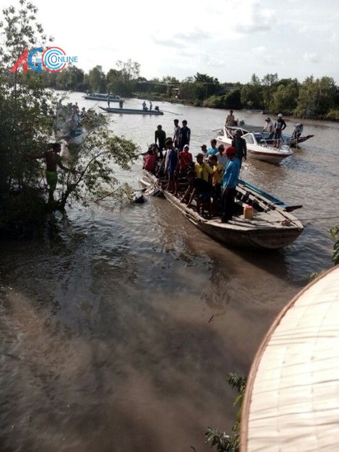 Cà Mau: Canô chở khách du lịch đâm vào trụ cầu, 9 người thương vong - ảnh 2