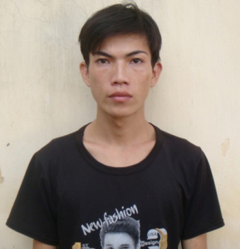 Bắt khẩn cấp đối tượng rạch mùng trộm điện thoại - ảnh 1