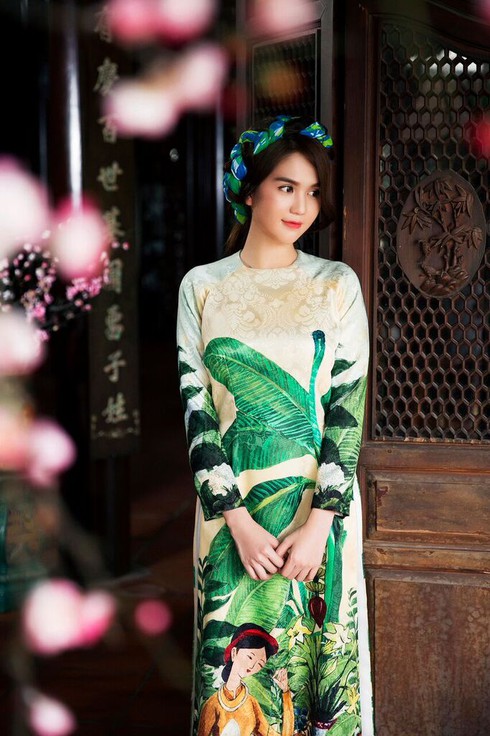 Ngọc Trinh tiếp tục làm mới mình trong trang phục áo dài - ảnh 4