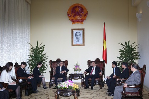 Phó Thủ tướng Nguyễn Xuân Phúc tiếp Đại sứ Nhật Bản, Bỉ - ảnh 1