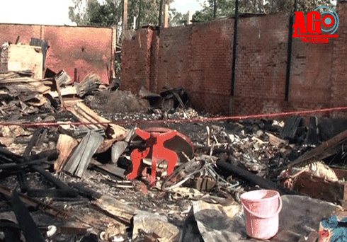 Hỏa hoạn thiêu rụi 4 căn nhà ở Tấn Mỹ - ảnh 1