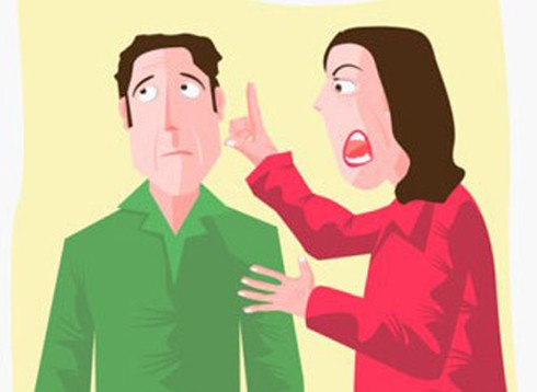 Bị vợ đánh ghen vì... chụp hình cô hàng xóm - ảnh 1