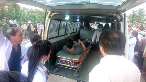 Va chạm giữa xe Thành Bưởi và Phương Trang, ít nhất hai người chết - ảnh 3