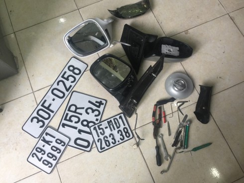 Cất vó nhóm trộm cắp gương chiếu hậu ô tô - ảnh 4