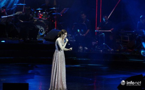 Khoảnh khắc vô giá 2017: Đẹp...như những đóa hoa - ảnh 4