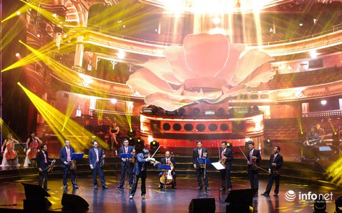 Khoảnh khắc vô giá 2017: Đẹp...như những đóa hoa - ảnh 7