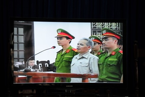 Xử vụ Đoàn Văn Vươn: Cận cảnh các bị cáo tại phiên tòa - ảnh 3