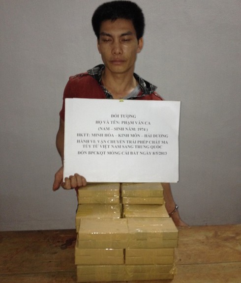 Bị bắt khi lái SH chở 40 bánh heroin lên cửa khẩu Móng Cái - ảnh 1