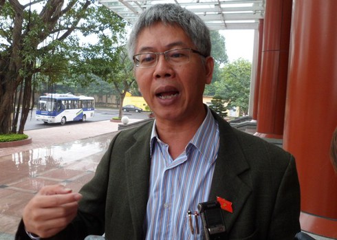 “Phải có phong bì bôi trơn thì công việc mới đạt” - ảnh 1