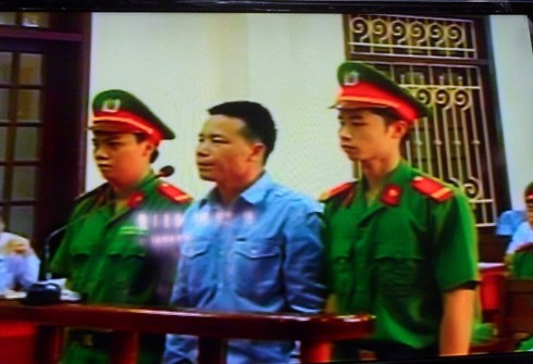 Luật sư ông Vươn bị nhắc không...vung tay - ảnh 1
