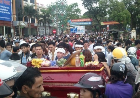 8 bị cáo vụ “quan tài diễu phố” sẽ xét xử vào ngày mai (5/9) - ảnh 1