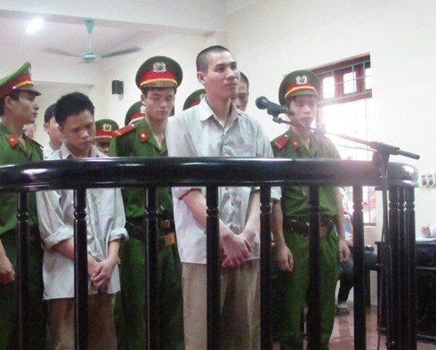 Cận cảnh 8 bị cáo vụ “quan tài diễu phố” tại phiên xử sơ thẩm - ảnh 4