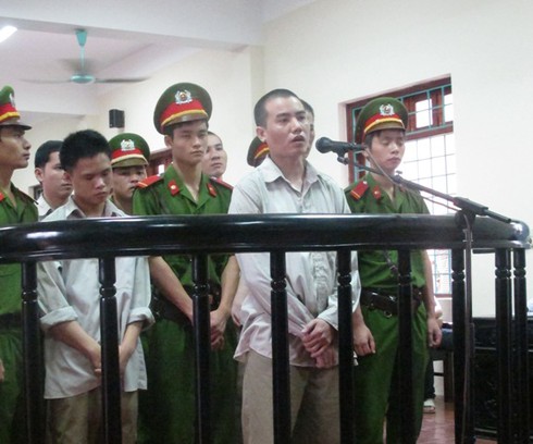 Cận cảnh 8 bị cáo vụ “quan tài diễu phố” tại phiên xử sơ thẩm - ảnh 5