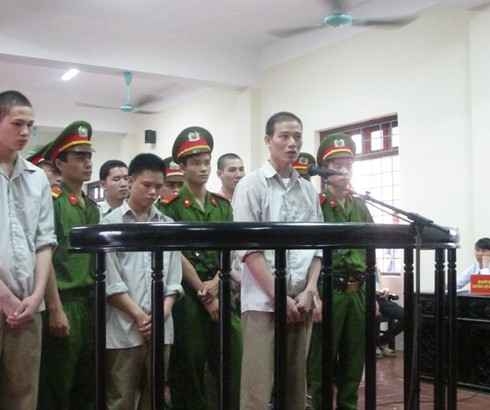 Cận cảnh 8 bị cáo vụ “quan tài diễu phố” tại phiên xử sơ thẩm - ảnh 6