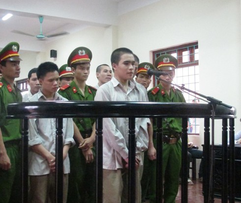 Cận cảnh 8 bị cáo vụ “quan tài diễu phố” tại phiên xử sơ thẩm - ảnh 7