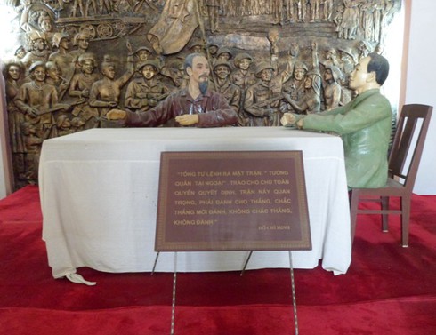 Vào hầm hào Đờ Cát thua trận Điện Biên Phủ chấn động địa cầu - ảnh 1