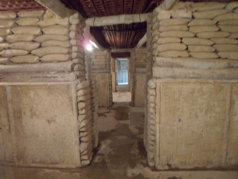 Vào hầm hào Đờ Cát thua trận Điện Biên Phủ chấn động địa cầu - ảnh 17