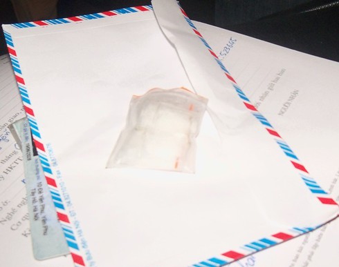 Giấu 12 gói ma túy còn lấy lý do lảng tránh