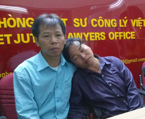 Ông Nguyễn Thanh Chấn hay bị đau đầu, vợ phải nhập viện - ảnh 2