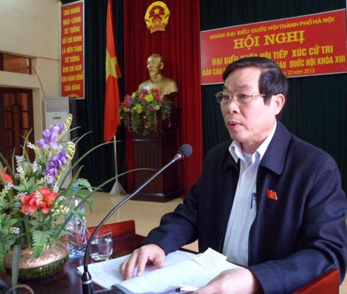 Bộ trưởng Nguyễn Bắc Son ghi nhận các ý kiến tâm huyết của cử tri - ảnh 1