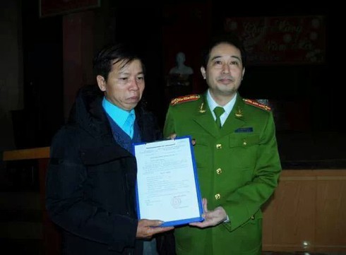 Bộ Công an trao quyết định minh oan cho ông Chấn - ảnh 1